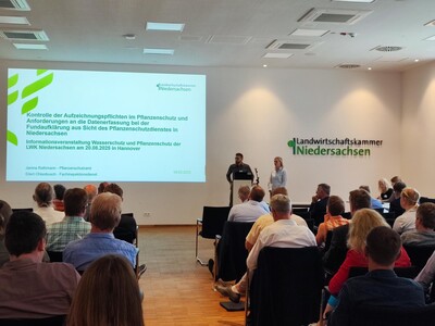 Infoveranstaltung 'Wasserschutz und Pflanzenschutz' im Rahmen der landesweiten Aufgaben § 28 NWG - © Lea Ball Infoveranstaltung 'Wasserschutz und Pflanzenschutz' im Rahmen der landesweiten Aufgaben § 28 NWG